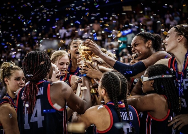 ASV U-17 basketbolistes ar graujošu uzvaru finālā triumfē Pasaules kausa izcīņā