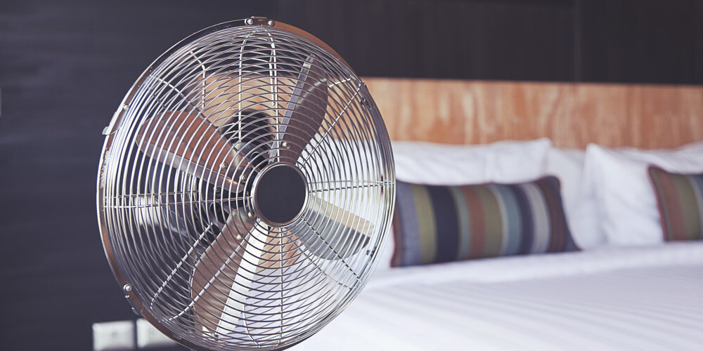 Latvijas veikalos izpirkti klasiskie ventilatori, un nav zināms, vai un kad atvedīs jaunus.