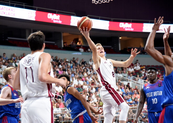 Latvijas U-18 basketbolistu treneris Visockis-Rubenis: Mēs uz priekšu ejam soli pa solim