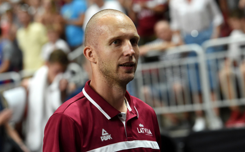 Latvijas U-18 basketbolistu treneris Visockis-Rubenis: 