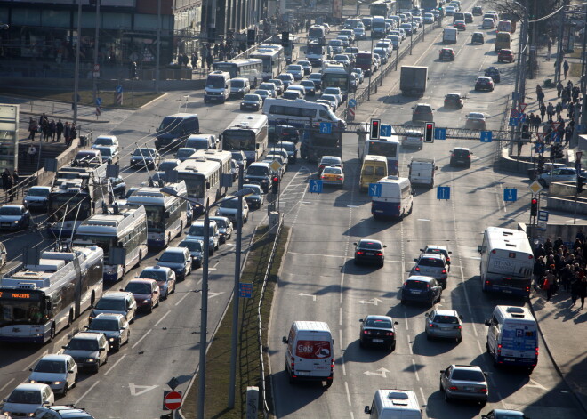 Šis skars pilnīgi visus autovadītājus: izskatīšanai valdībā virza apjomīgus grozījumus OCTA likumā