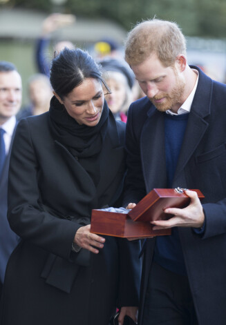 Britu karaliskās ģimenes pārstāvis nedrīkst pieņemt tādas dāvanas, kas jebkādā veidā liecinātu, ka saņēmējs ir pateicību parādā devējam.