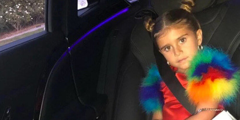 6-летнюю племянницу Ким Кардашьян заметили с сумкой за 2000 долларов