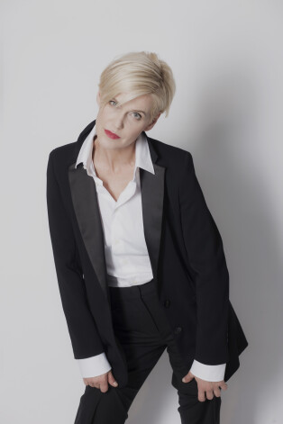 "Novecošana jau nav tik pievilcīga, kā par to visi stāsta – un sievietes nezin kāpēc biežāk nekā vīrieši," teic Ināra Slucka.