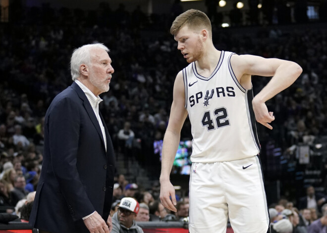 Visu trīs Latvijas NBA spēlētāju komandas jauno sezonu sāks vienā dienā