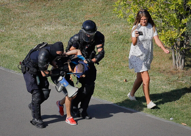 Rumānijā uzsākta izmeklēšana par policijas vardarbību pret demonstrantiem