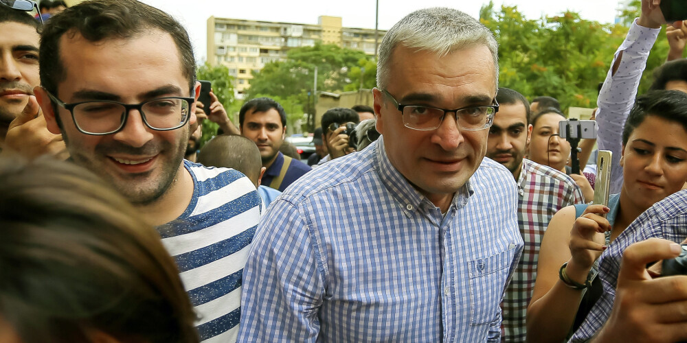 Azerbaidžānā no cietuma atbrīvots opozīcijas līderis