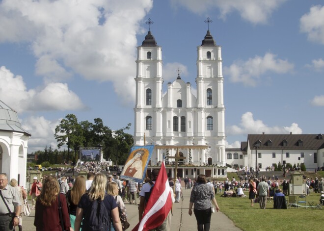 Pasākumi Aglonā līdz šim aizritējuši bez starpgadījumiem