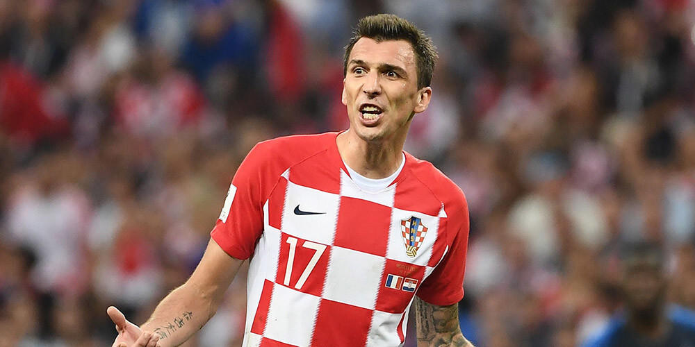 Horvātu futbola zvaigzne Mandžukičs 32 gadu vecumā noslēdz karjeru izlasē