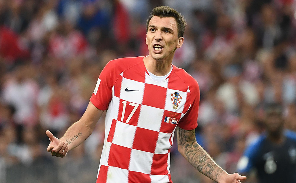 Horvātu futbola zvaigzne Mandžukičs 32 gadu vecumā noslēdz karjeru izlasē