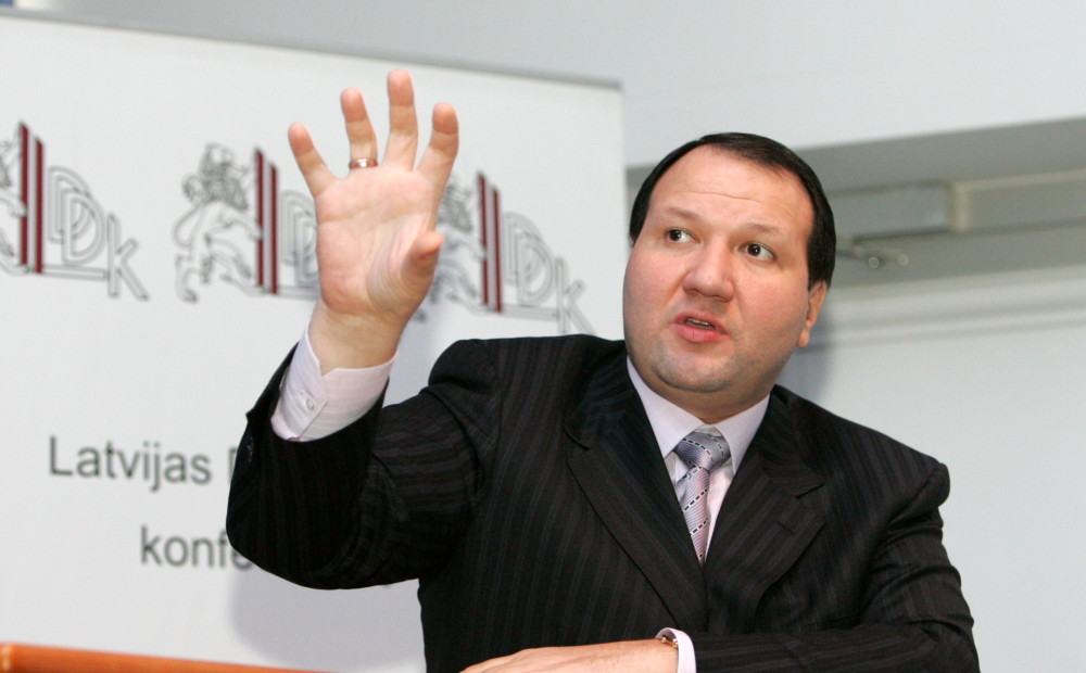 Ukrainas tiesa arestē Latvijas miljonāra Meļņika īpašumus