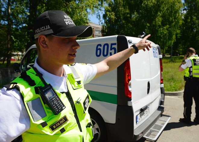 Nolaidīga 3 bērnu māte policijai paziņo, ka var uztaisīt labākus bērnus. Tādus, kas par viņu runā slikti, nevajag