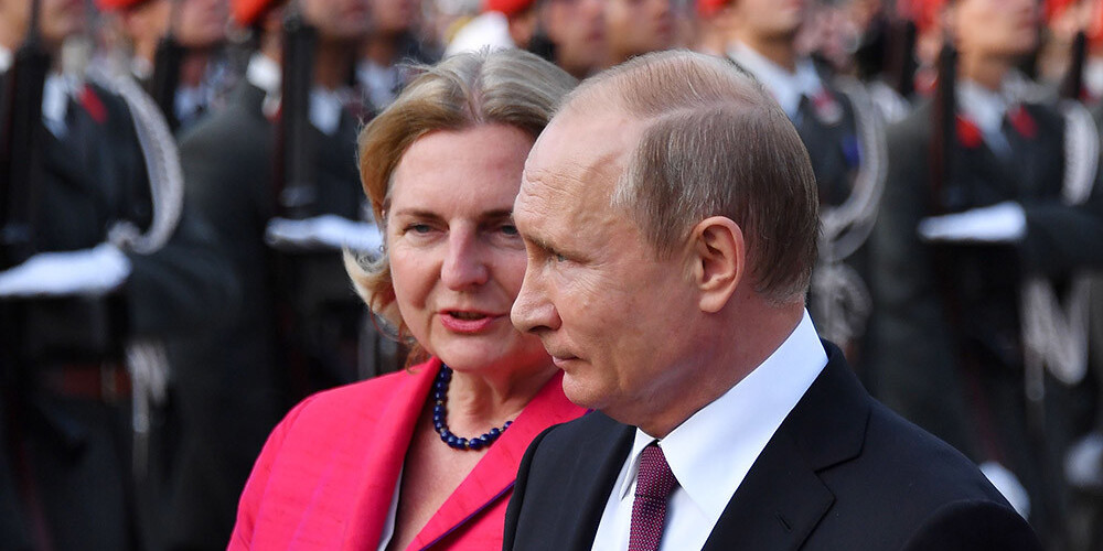 Austrijas ārlietu ministre uz savām kāzām uzaicinājusi Putinu