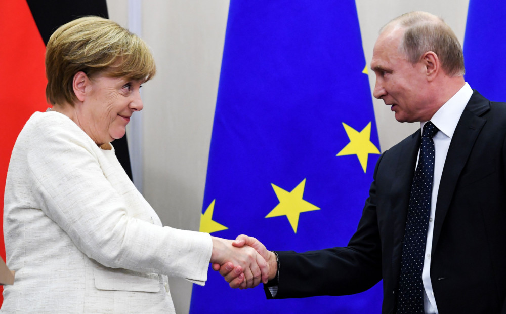 Merkele šodien tiekas ar Putinu, lai pārrunātu ārpolitiku