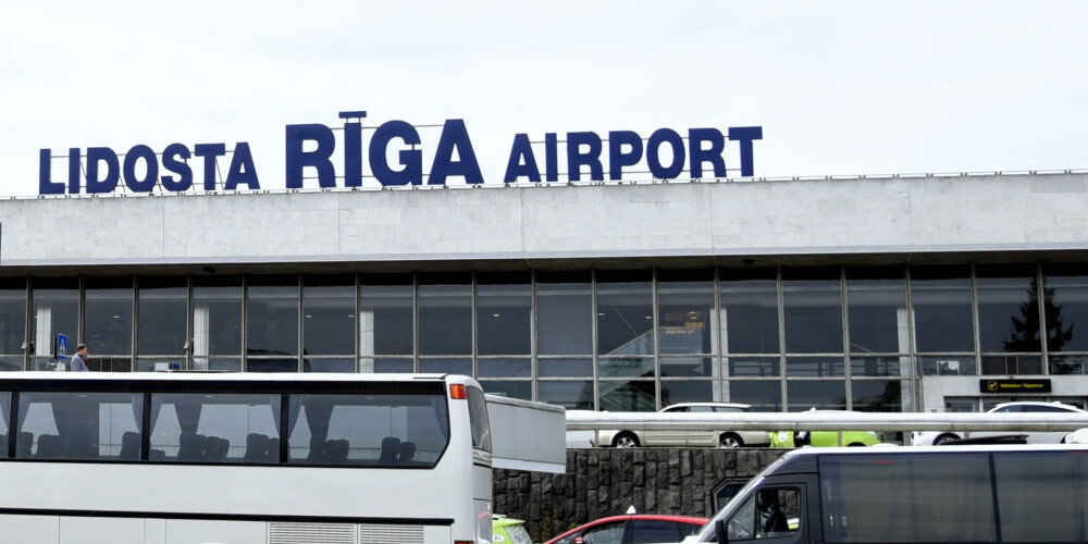 "Освободите нас от позора перед гостями Риги, мы уже не в 90-ых!": житель о такси около аэропорта