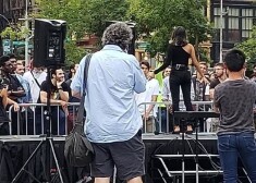 Мужчины думали, что идут на свидание с симпатичной девушкой, но реальность оказалась другой