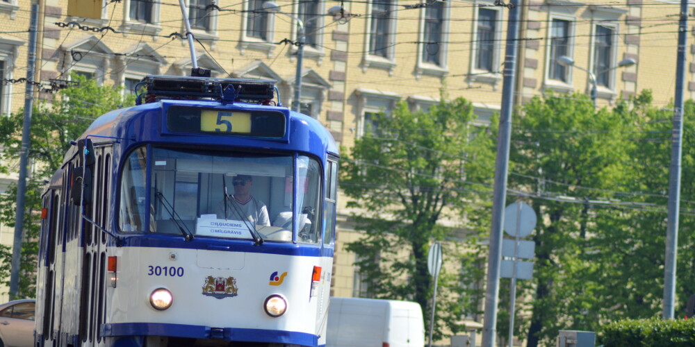 No 23. augusta 5. maršruta tramvaji kursēs pa pamatmaršrutu „Iļģuciems - Mīlgrāvis”