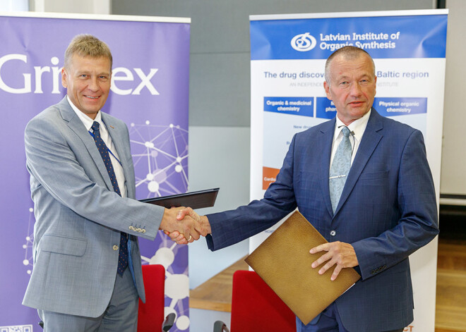AS „Grindeks” un Latvijas Organiskās sintēzes institūts paraksta sadarbības līgumu