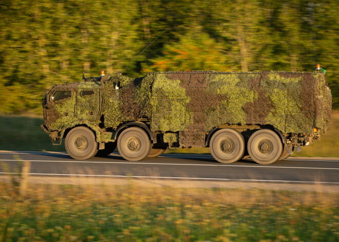 22.08.2018. - Rucavas novads, Latvija. Latvijā caur Rucavas robežkontroles punktu uz militārajām mācībām “Namejs 2018” iebrauc Čehijas militārā tehnika. No 20. augusta līdz 2.septembrim visā Latvijā notiks militārās mācības “Namejs 2018”.