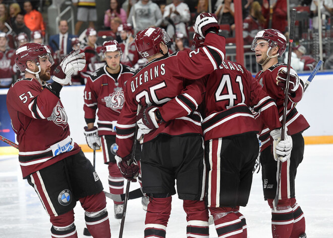 Kārtējās izmaiņas KHL: turpmāk par uzvaru spēlē komandām tiks piešķirti divi punkti