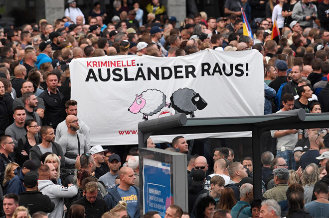 Demonstrāciju gaitā izskanējuši ārzemniekiem naidīgi saukļi.