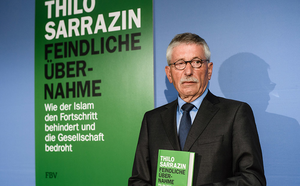 Vācu politiķa Saracina grāmata pret islāmu izsauc tūlītēju kritiku