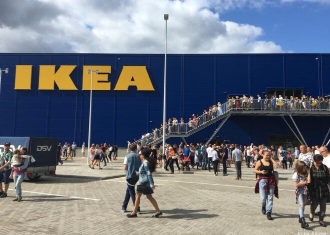 Aculiecinieka video: no IKEA veikala svētdien evakuēti visi cilvēki