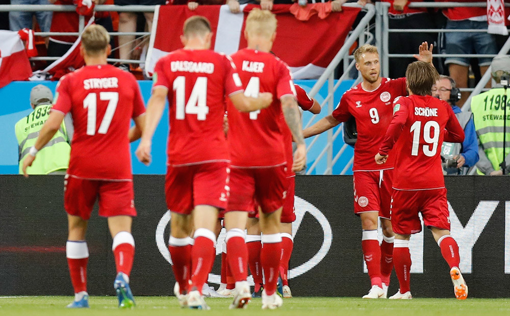 Vairāku futbolistu atteikumu dēļ Dānijas izlase ar mokām nokomplektē 23 spēlētāju sastāvu