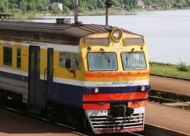100 lietas Latvijas simtgadei. 1957. gads: RVR ELEKTROVILCIENS