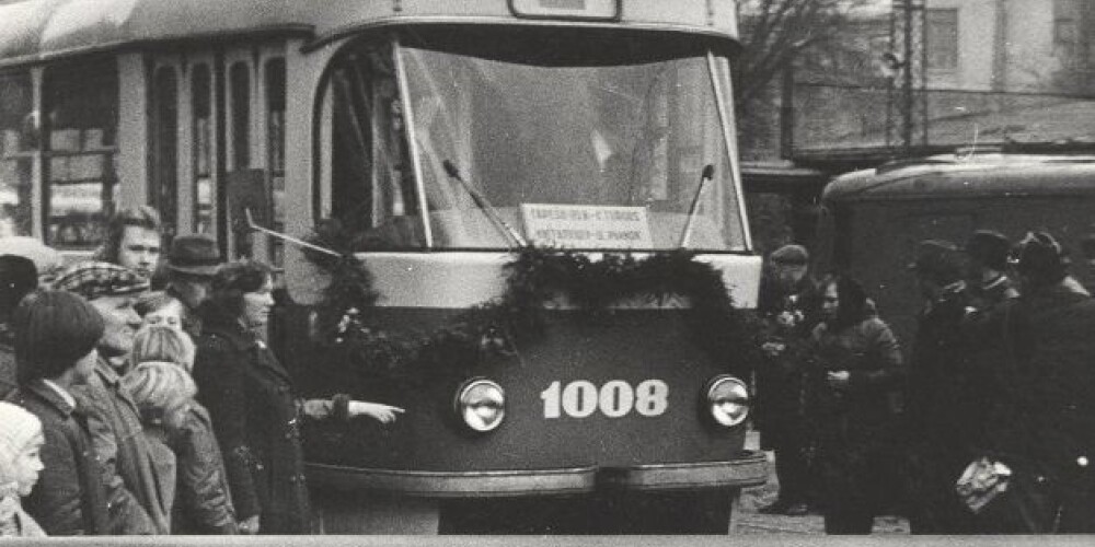 100 lietas Latvijas simtgadei. 1978. gads: 2. MARŠRUTA TRAMVAJS