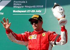 Reikenens pēc sezonas beigām pametīs "Ferrari" komandu un atgriezīsies "Sauber"; viņu aizstās Leklērs