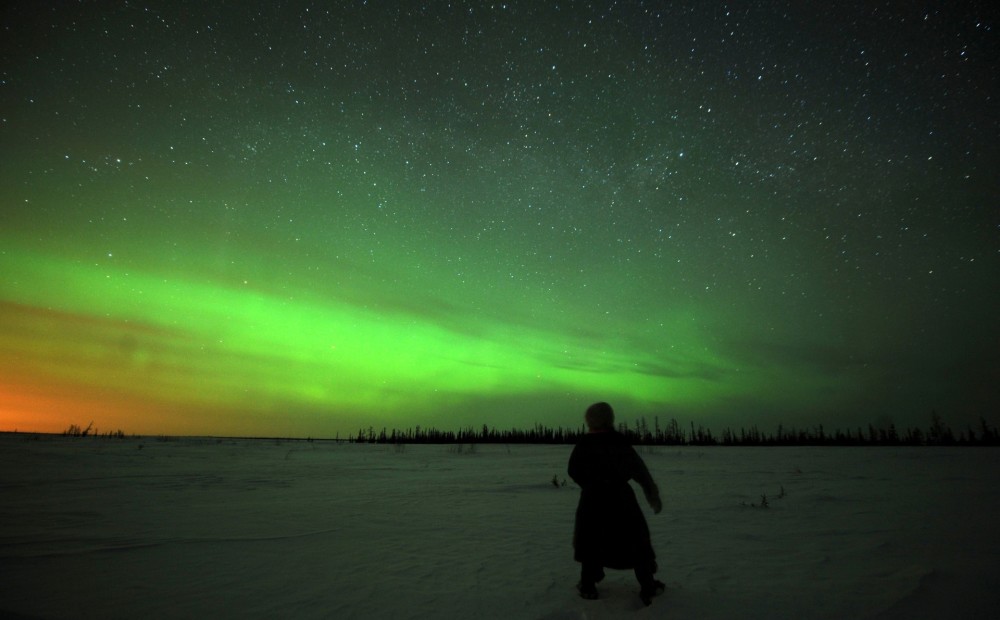 VIDEO: Somijā spīd ārkārtīgi skaista un krāšņa ziemeļblāzma