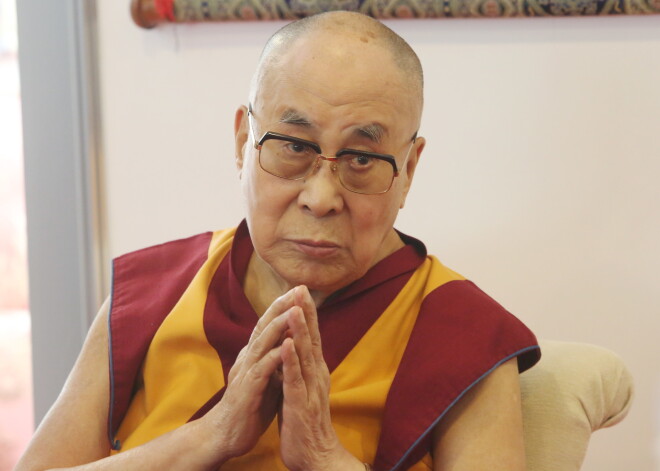 Eiropa pieder eiropiešiem, bet bēgļiem būtu jāatgriežas savās dzimtajās valstīs, pauž Dalailama