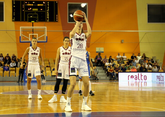 Latvijas sieviešu basketbola izlase aizvada pārbaudes spēli pret Grieķiju Olimpiskajā centrā "Elektrum". 