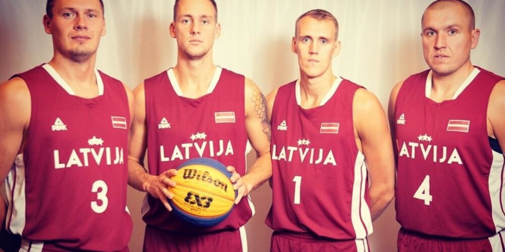 Latvijas 3x3 izlases basketbolisti dramatiskā spēlē zaudē Eiropas kausa finālā