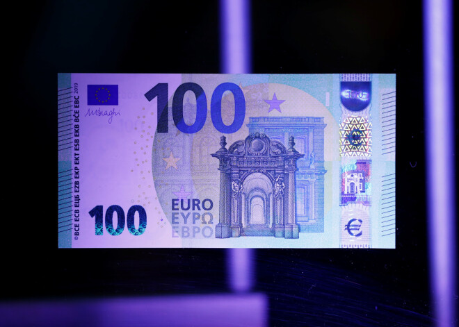 FOTO: tā izskatīsies jaunās 100 un 200 eiro banknotes