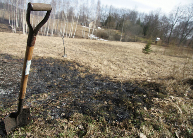 Daugavpils pusē, rokot aku, gājuši bojā divi vīrieši