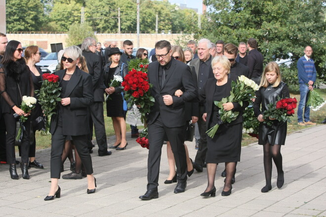 Mareka Mediņa tuvinieki - brālis Raivo Mediņš, mamma, brāļa meita.