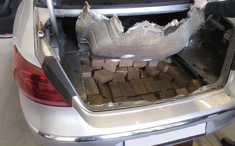 Grebņevā robežsargi Krievijas pilsoņa automašīnā atrod 140 kilogramus hašiša