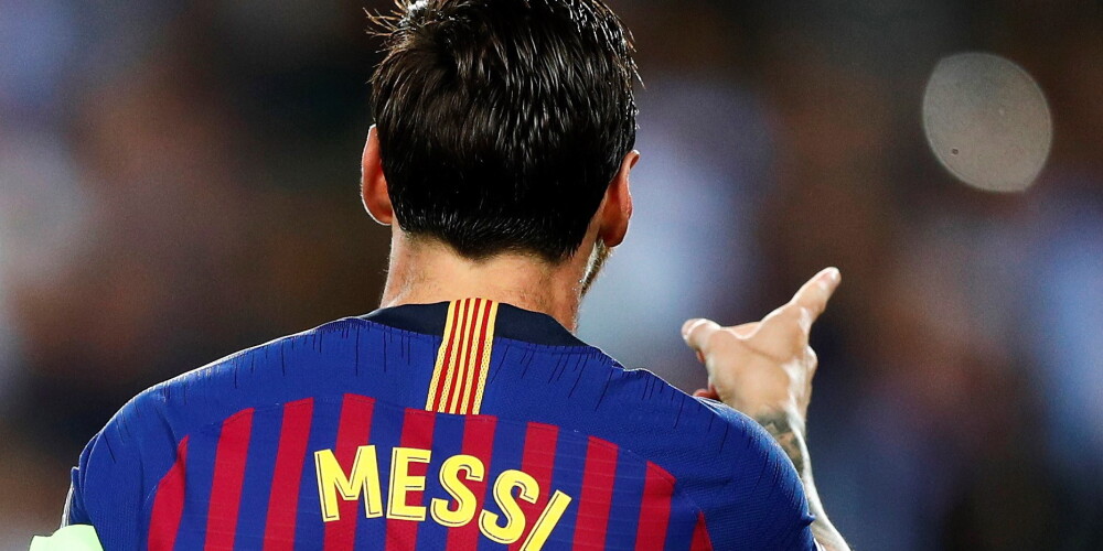 Mesi ar "hat-trick" nodrošina "Barcelona" komandas graujošu uzvaru UEFA Čempionu līgas pirmajā spēlē