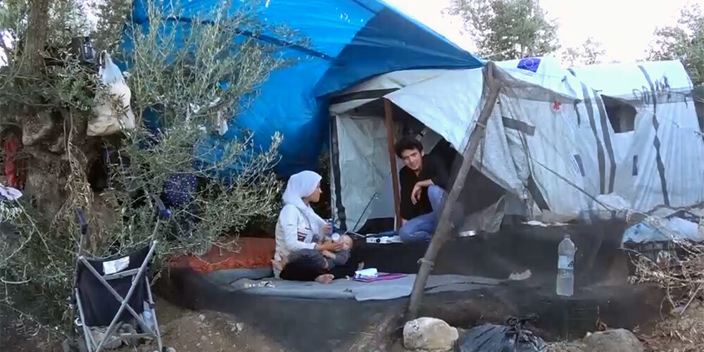 Grieķija sola uzlabot migrantu dzīves apstākļus salu nometnēs