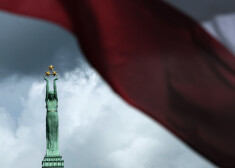 Сейм передал на рассмотрение в комиссиях поправки к Конституции о всенародном избрании президента Латвии