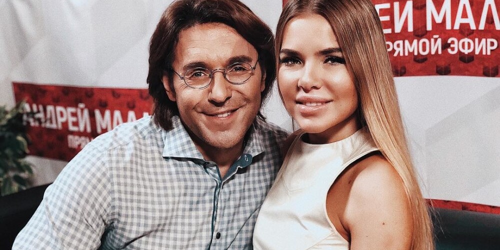 Звезда "Дома-2", заявившая, что ждет ребенка от Александра Серова, стала популярнее самого певца