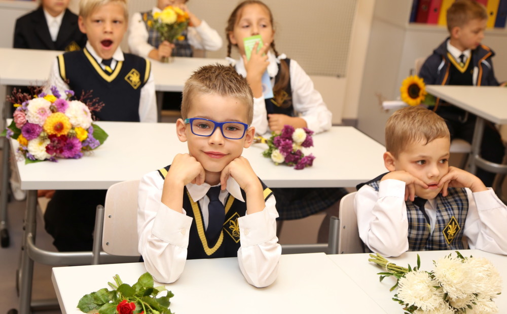 Школьники латвии Школьники латвии