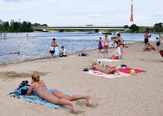 Šodien gaidāmi daudzi temperatūras rekordi un brāzmains vējš