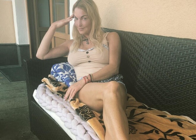 Анастасия Волочкова удивила совместной фотографией с Ксенией Собчак