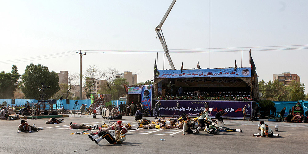 Irānā uzbrukumā bruņoto spēku parādē nogalināti 29 cilvēki