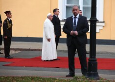 Šodien vizītē Latvijā ierodas pāvests Francisks