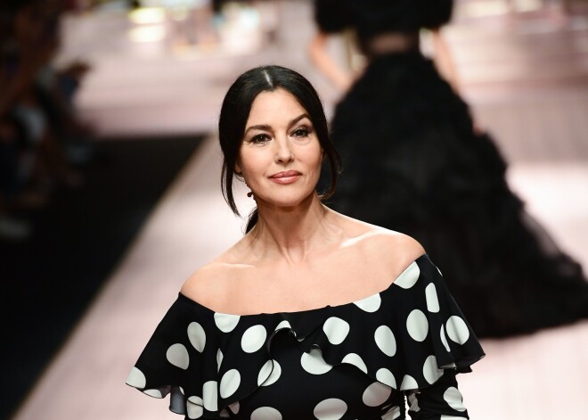 Неудачный выход Моники Беллуччи во время показа Dolce&Gabbana расстроил фанатов