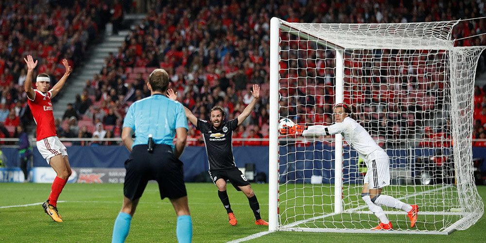 Mačs starp Mančestras "United" un Lisabonas "Benfica".